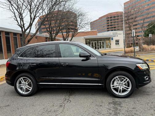 2017 Audi Q5 2.0T Premium Plus