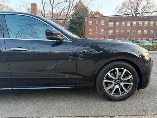 2020 Maserati Levante Base