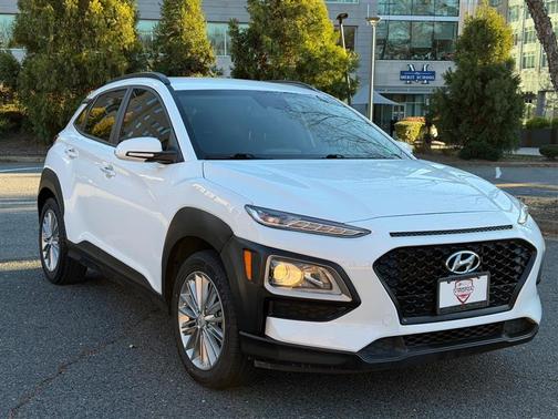 2021 Hyundai KONA SEL