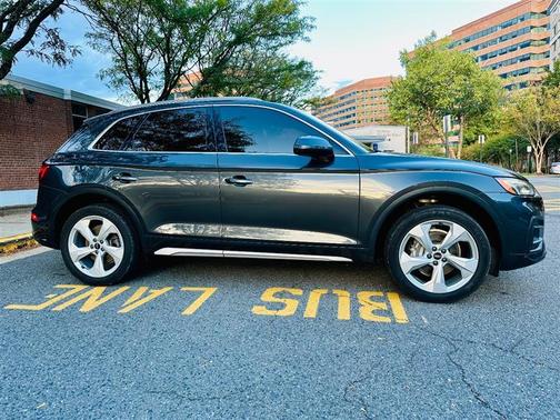 2021 Audi Q5 40 Premium Plus
