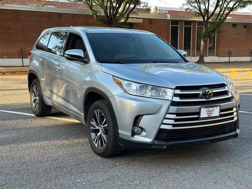 2017 Toyota Highlander LE