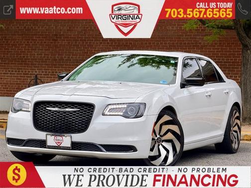 White 2019 Chrysler 300 Touring
