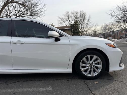 2022 Toyota Camry LE