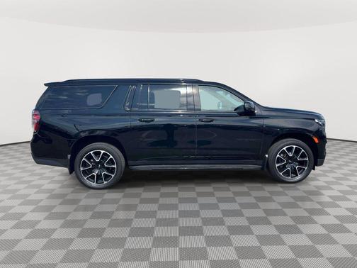 Black 2023 Chevrolet Suburban RST