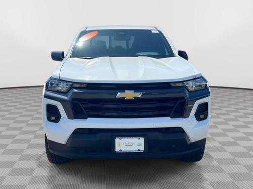 Summit White 2023 Chevrolet Colorado LT