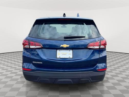 Blue Glow Metallic 2023 Chevrolet Equinox LS