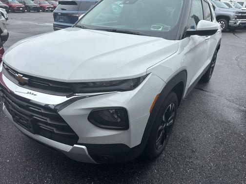 Summit White 2023 Chevrolet Trailblazer LT