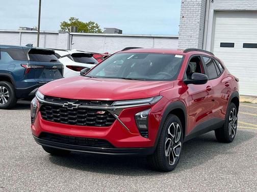Red 2026 Chevrolet Trax 2RS