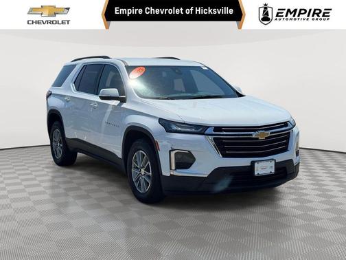 Summit White 2023 Chevrolet Traverse LT Cloth