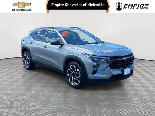 Sterling Gray Metallic 2024 Chevrolet Trax 2RS