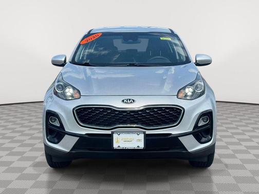 Sparkling Silver 2020 Kia Sportage LX