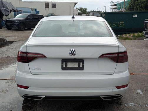 2021 Volkswagen Jetta 1.4T R-Line