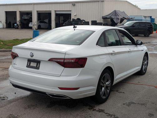 2021 Volkswagen Jetta 1.4T R-Line