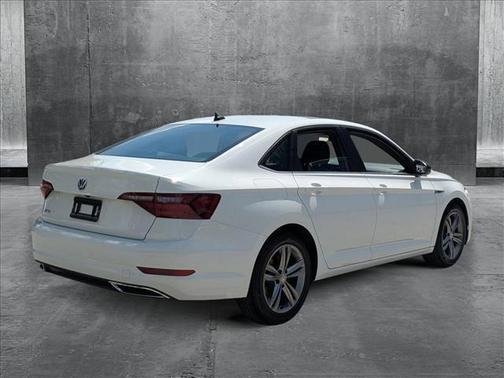 2021 Volkswagen Jetta 1.4T R-Line