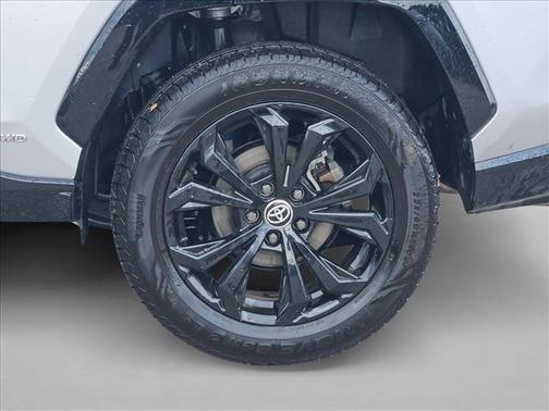 2022 Toyota RAV4 Hybrid SE