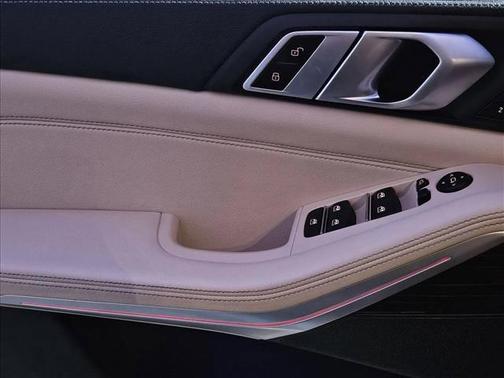 Mineral White Metallic 2021 BMW X5 PHEV xDrive45e