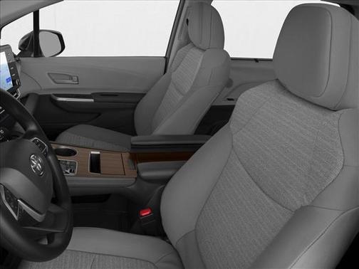 2025 Toyota Sienna LE