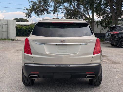 2017 Cadillac XT5 Premium Luxury