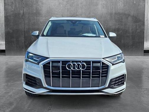 2021 Audi Q7 55 Premium Plus