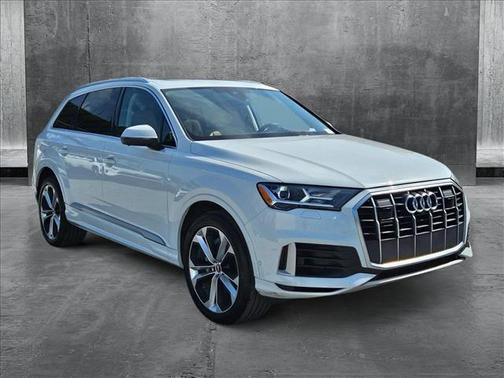 2021 Audi Q7 55 Premium Plus