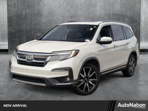 2019 Honda Pilot Touring 8-Passenger
