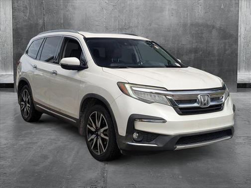 2019 Honda Pilot Touring 8-Passenger