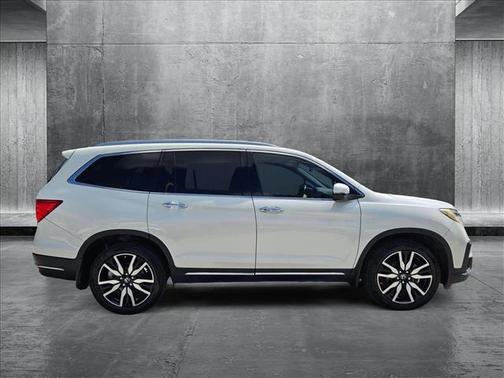 2019 Honda Pilot Touring 8-Passenger