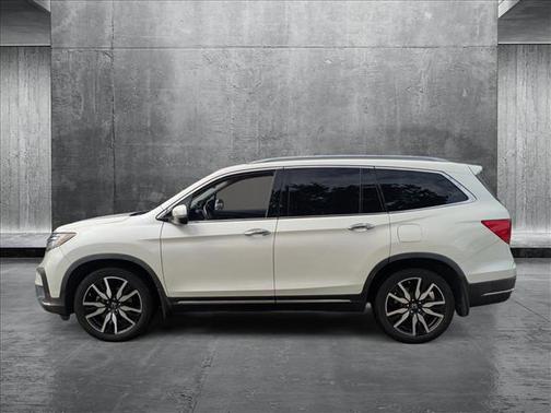 2019 Honda Pilot Touring 8-Passenger