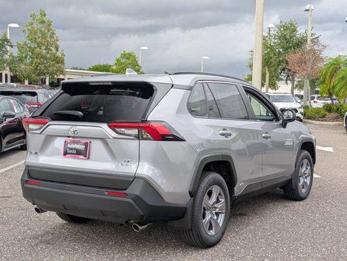 2025 Toyota RAV4 Hybrid LE