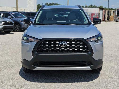 2025 Toyota Corolla Cross LE