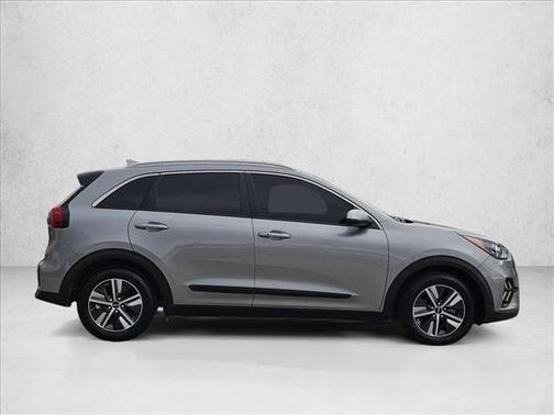 2022 Kia Niro LXS
