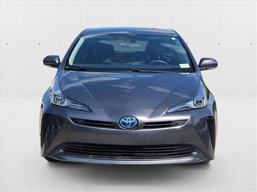 2022 Toyota Prius LE