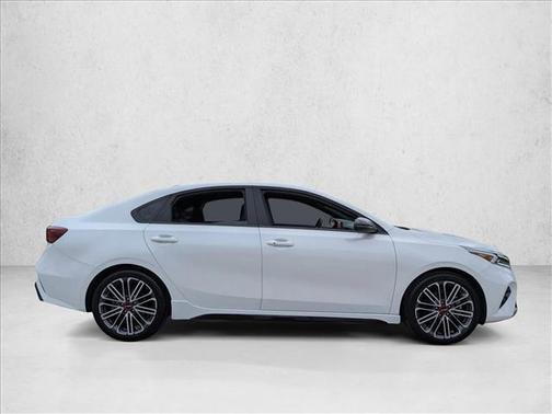 Snow White Pearl 2024 Kia Forte GT