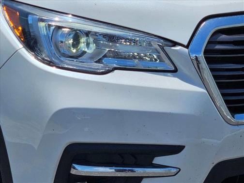 Crystal White Pearl 2020 Subaru Ascent Limited 7-Passenger