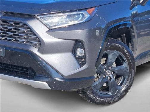 2021 Toyota RAV4 Hybrid SE