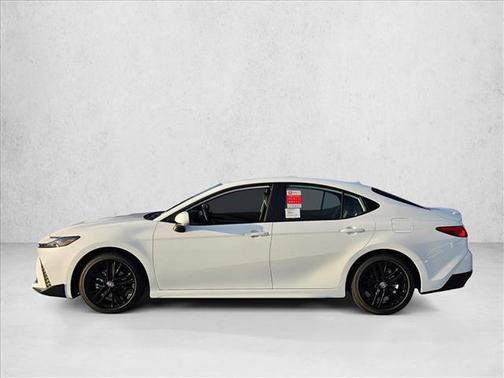 Ice Cap 2026 Toyota Camry SE