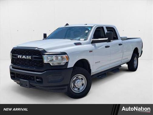 2019 RAM 2500 Tradesman Crew Cab 4x4 8' Box