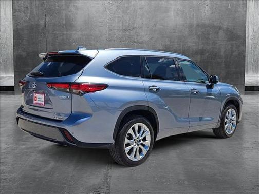 2021 Toyota Highlander Hybrid Limited