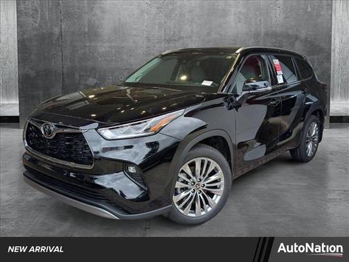 2025 Toyota Highlander Platinum