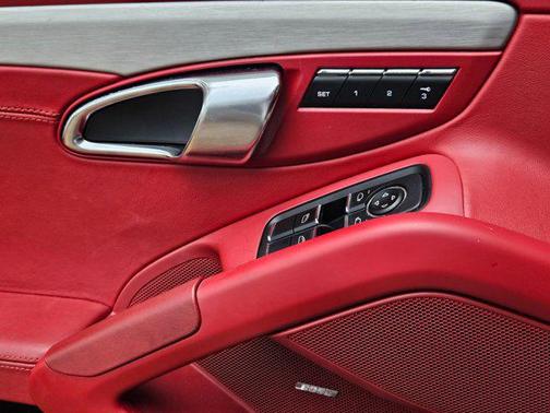 2013 Porsche Boxster 2dr Roadster