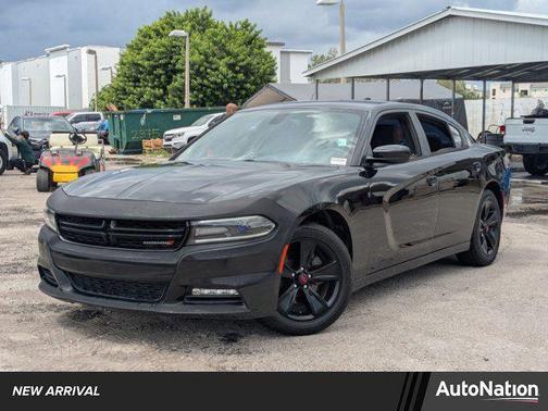 2016 Dodge Charger SXT