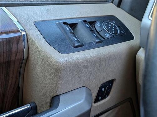Oxford White 2017 Ford F-150 Lariat