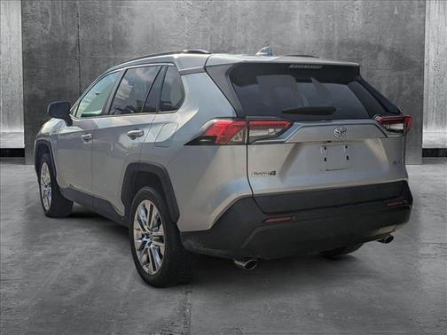 2021 Toyota RAV4 XLE Premium