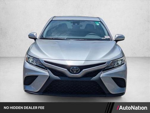 Celestial Silver Metallic 2020 Toyota Camry SE