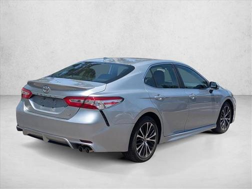 Celestial Silver Metallic 2020 Toyota Camry SE