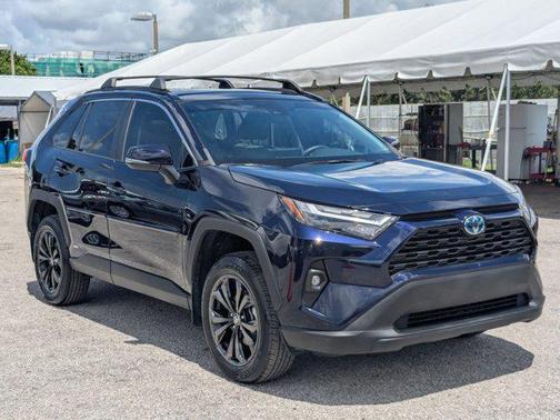 2023 Toyota RAV4 Hybrid XLE Premium