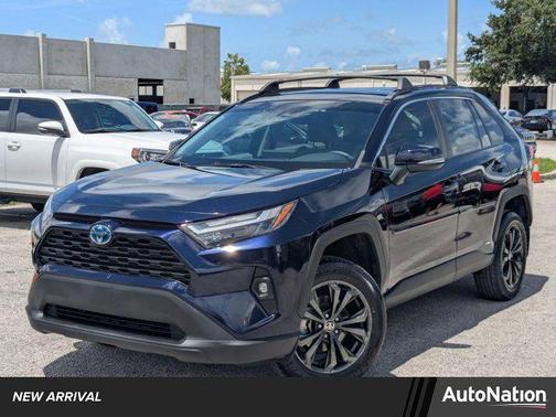 2023 Toyota RAV4 Hybrid XLE Premium