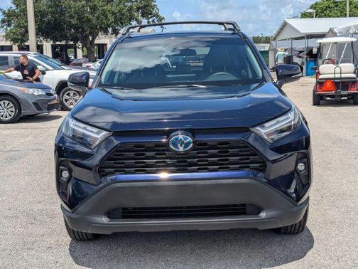 2023 Toyota RAV4 Hybrid XLE Premium
