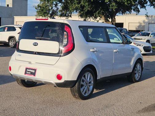 2017 Kia Soul +