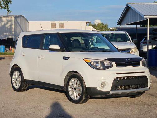 2017 Kia Soul +